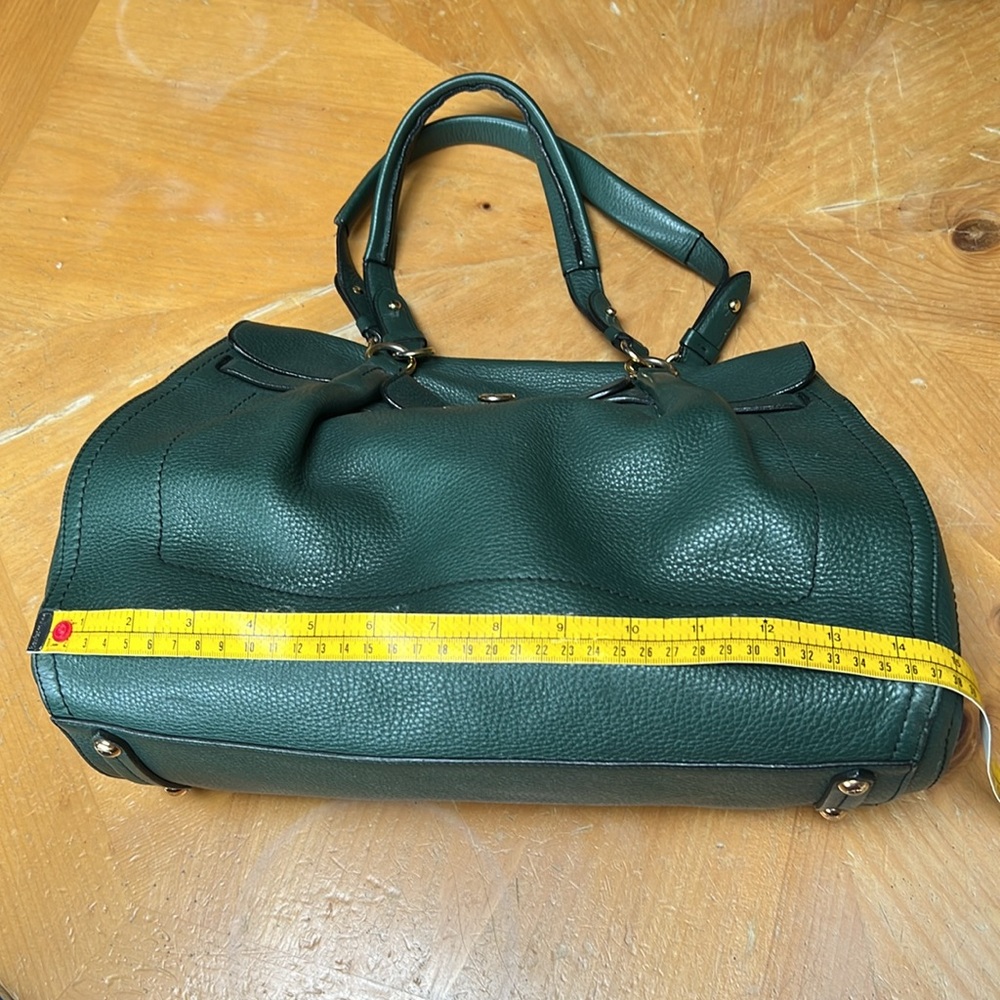 Salvatore Ferragamo handbag - Picture 10 of 15